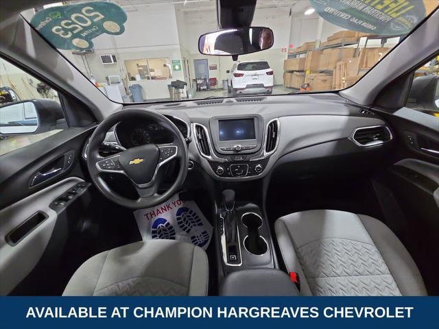 Photo of 2023 Summit White Chevrolet Equinox