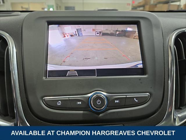 Photo of 2023 Summit White Chevrolet Equinox
