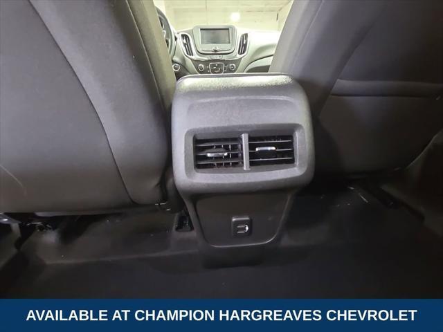 Photo of 2023 Summit White Chevrolet Equinox
