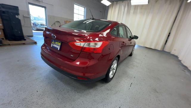 Photo of 2014 Red Ford Focus