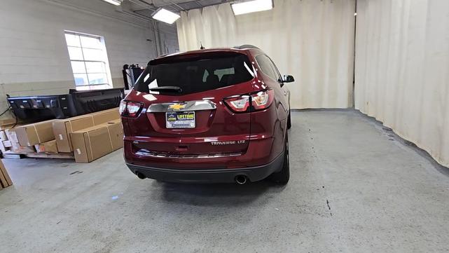 Photo of 2015 Siren Red Tintcoat Chevrolet Traverse