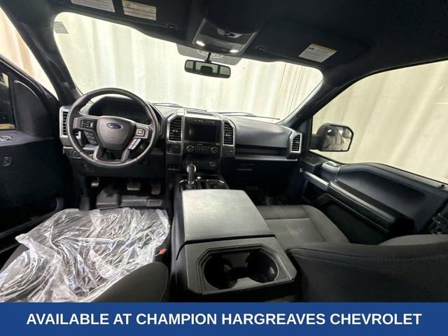 Photo of 2015 Tuxedo Black Metallic Ford F-150