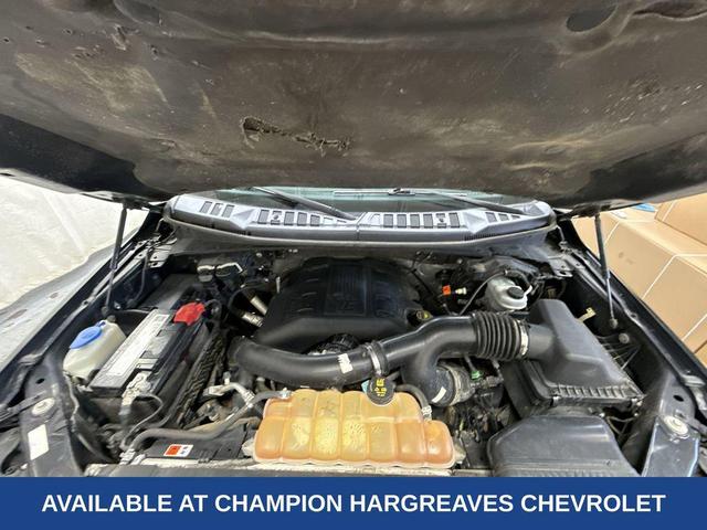 Photo of 2015 Tuxedo Black Metallic Ford F-150