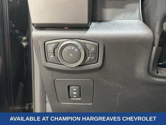 Photo of 2015 Tuxedo Black Metallic Ford F-150