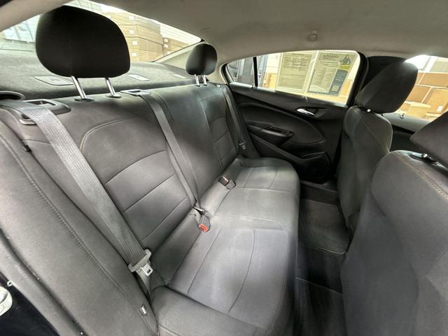 Photo of 2018 Mosaic Black Metallic Chevrolet Cruze