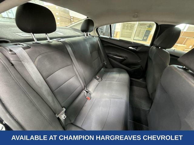 Photo of 2018 Mosaic Black Metallic Chevrolet Cruze