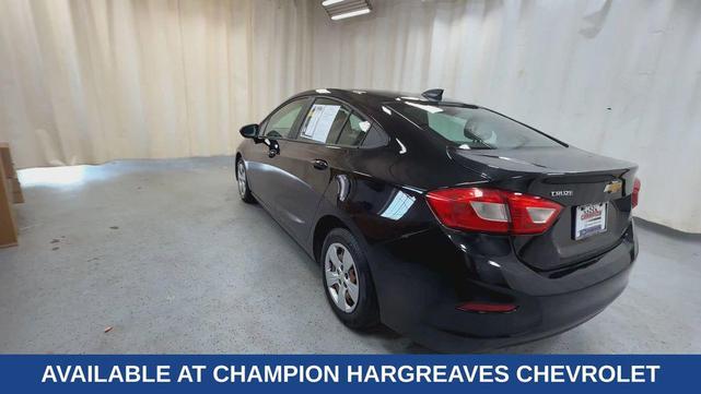 Photo of 2018 Mosaic Black Metallic Chevrolet Cruze