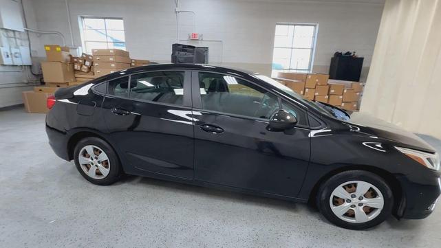 Photo of 2018 Mosaic Black Metallic Chevrolet Cruze