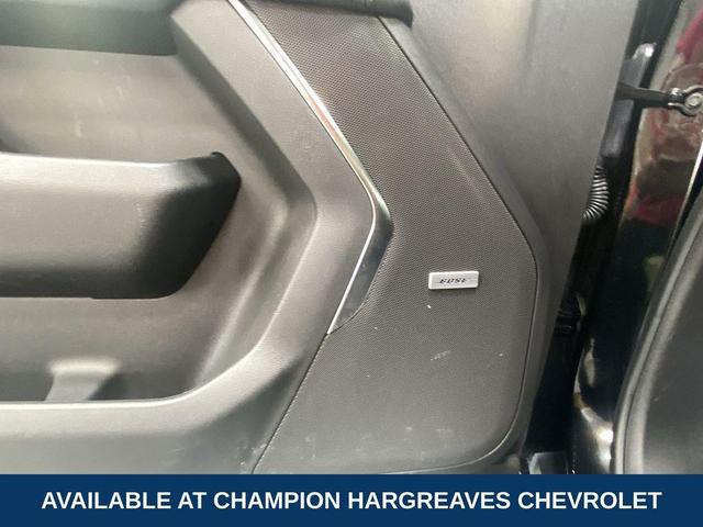 Photo of 2024 Black Chevrolet Suburban