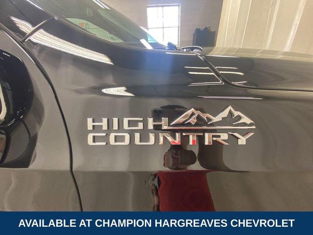 Photo of 2024 Black Chevrolet Suburban