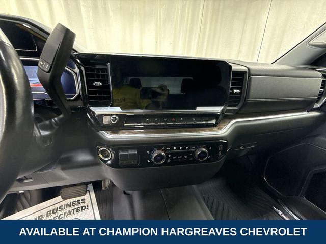 Photo of 2022 Glacier Blue Metallic Chevrolet Silverado 1500