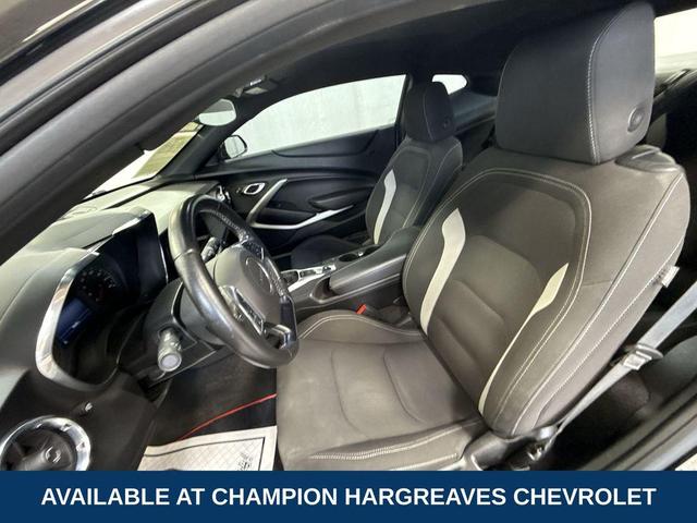 Photo of 2021 Black Chevrolet Camaro