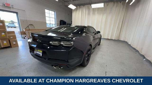 Photo of 2021 Black Chevrolet Camaro