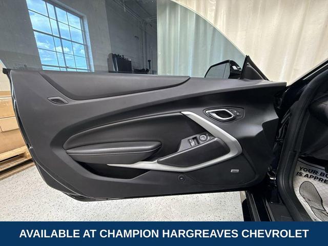 Photo of 2021 Black Chevrolet Camaro