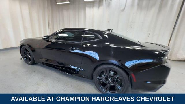 Photo of 2021 Black Chevrolet Camaro