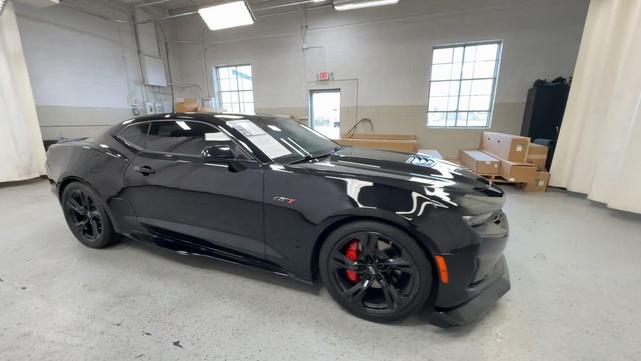 Photo of 2021 Black Chevrolet Camaro