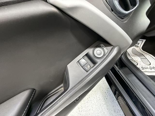 Photo of 2021 Black Chevrolet Camaro