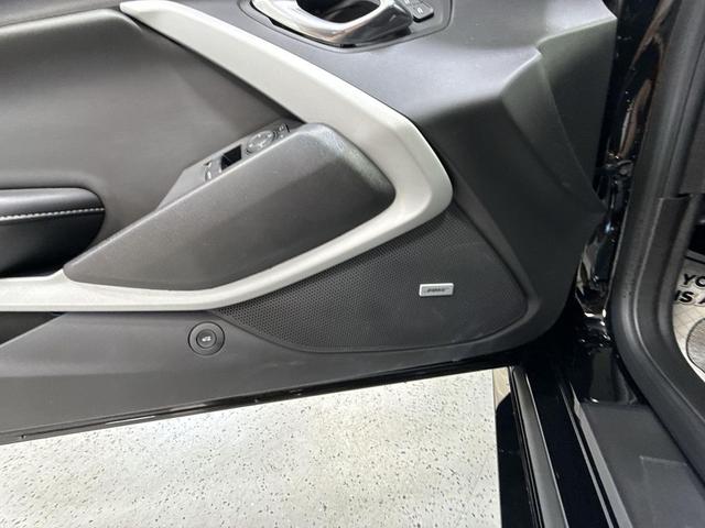 Photo of 2021 Black Chevrolet Camaro
