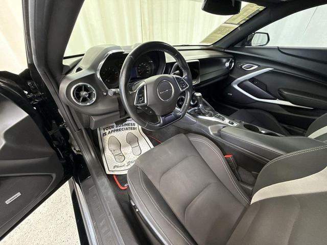 Photo of 2021 Black Chevrolet Camaro