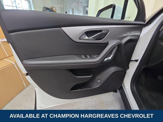 Photo of 2023 Summit White Chevrolet Blazer