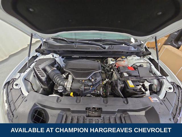 Photo of 2023 Summit White Chevrolet Blazer