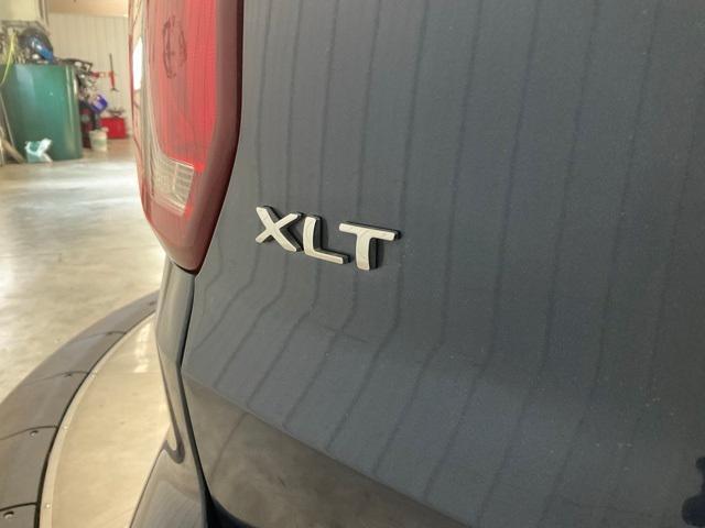Photo of 2017 Blue Ford Explorer