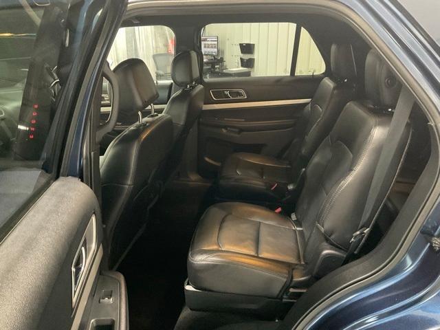Photo of 2017 Blue Ford Explorer