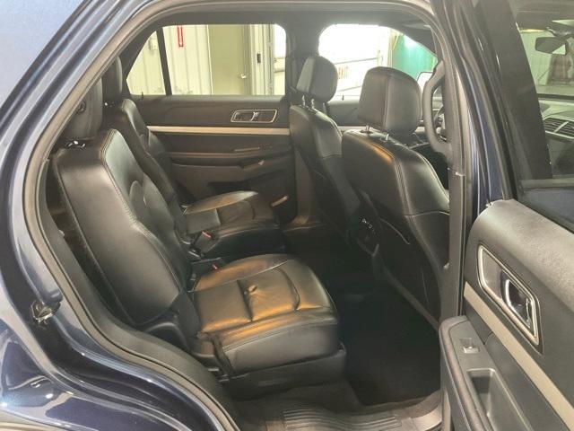 Photo of 2017 Blue Ford Explorer