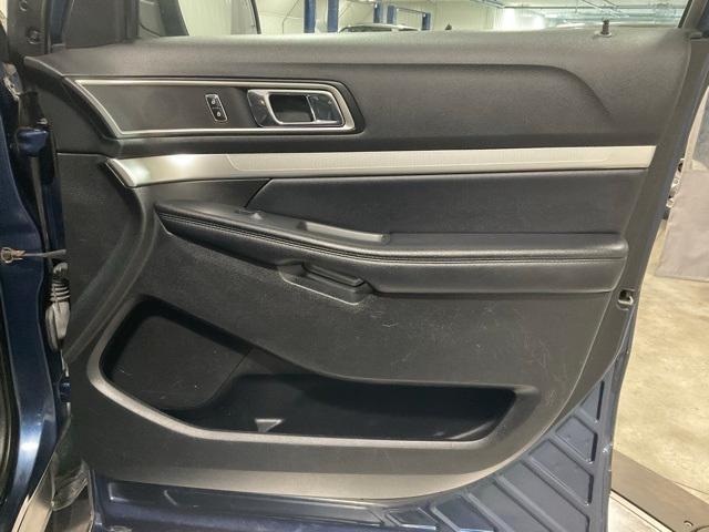 Photo of 2017 Blue Ford Explorer
