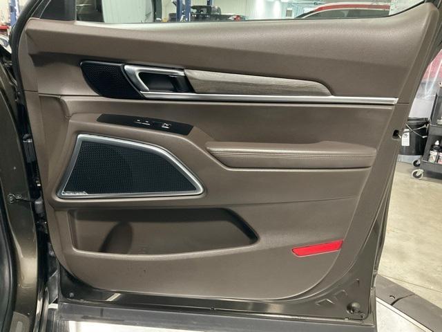 Photo of 2022 Dark Moss Kia Telluride