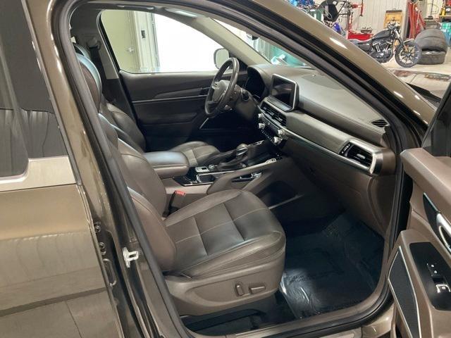 Photo of 2022 Dark Moss Kia Telluride
