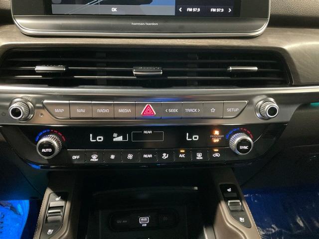 Photo of 2022 Dark Moss Kia Telluride