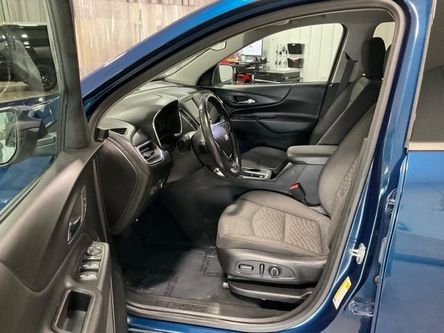 Photo of 2020 Pacific Blue Metallic Chevrolet Equinox
