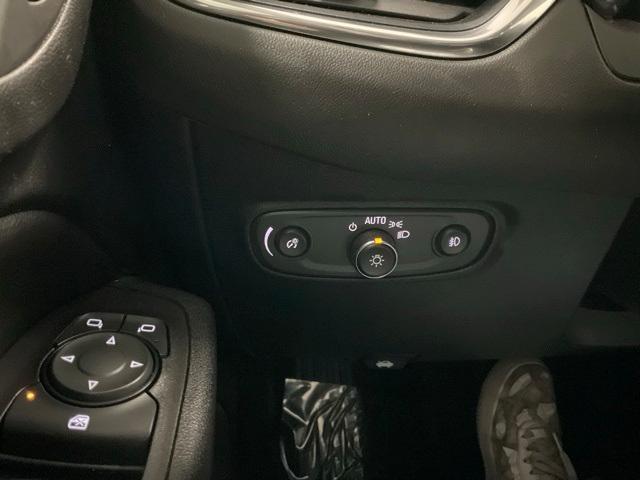 Photo of 2020 Pacific Blue Metallic Chevrolet Equinox