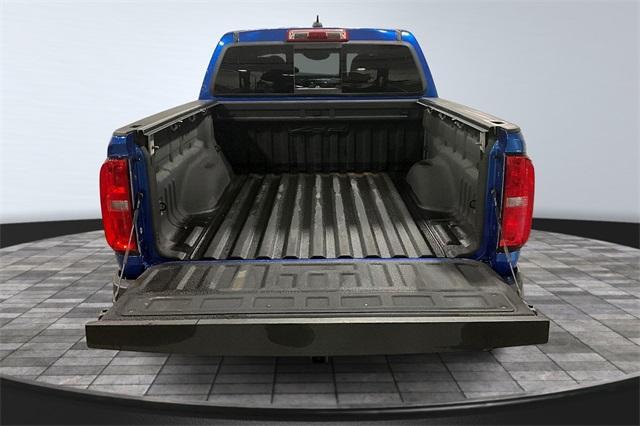 Photo of 2018 Kinetic Blue Chevrolet Colorado