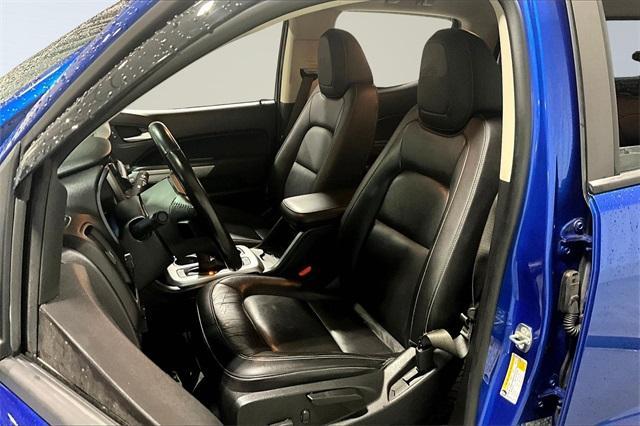 Photo of 2018 Kinetic Blue Chevrolet Colorado