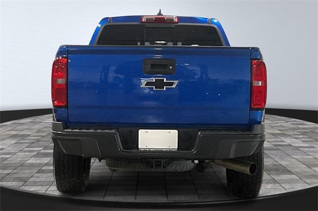 Photo of 2018 Kinetic Blue Chevrolet Colorado