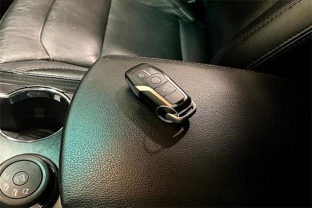 Photo of 2016 Shadow Black Ford Explorer