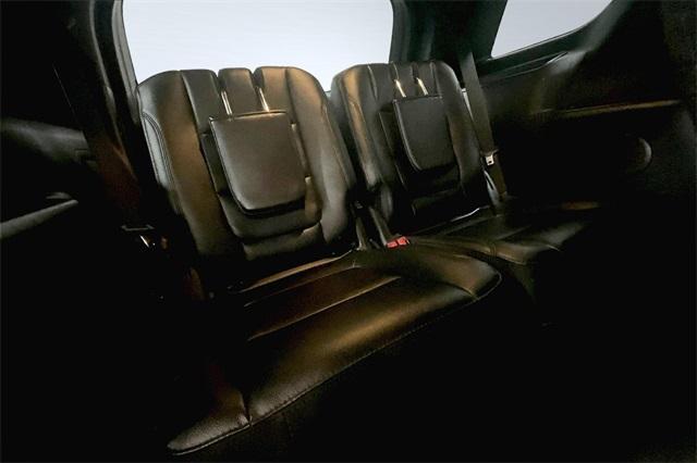 Photo of 2016 Shadow Black Ford Explorer