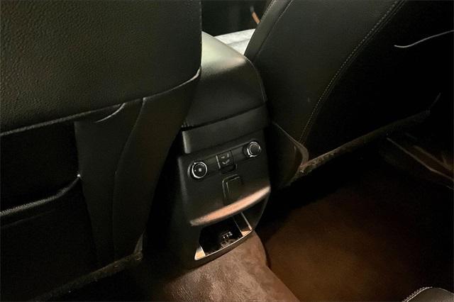 Photo of 2016 Shadow Black Ford Explorer