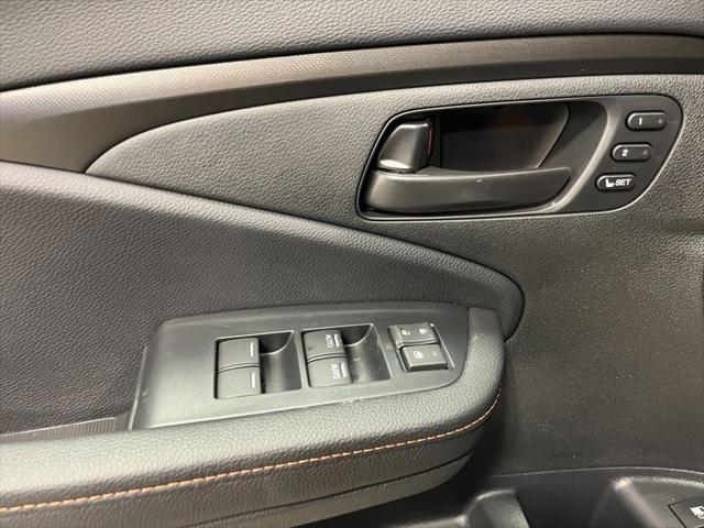 Photo of 2025 Platinum White Pearl Honda Ridgeline