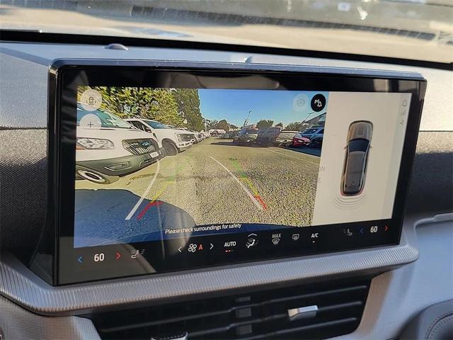 Photo of 2025 Iconic Silver Metallic Ford Explorer