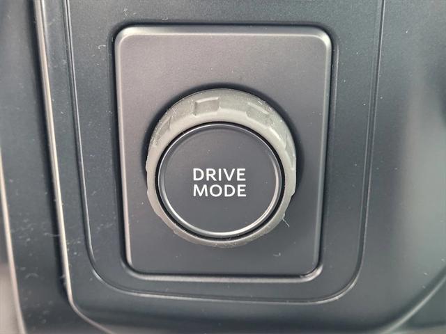 Photo of 2025 Oxford White Ford F-150