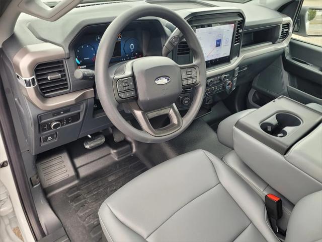 Photo of 2025 Oxford White Ford F-150