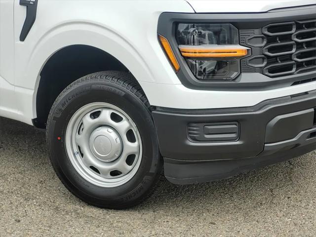 Photo of 2025 Oxford White Ford F-150
