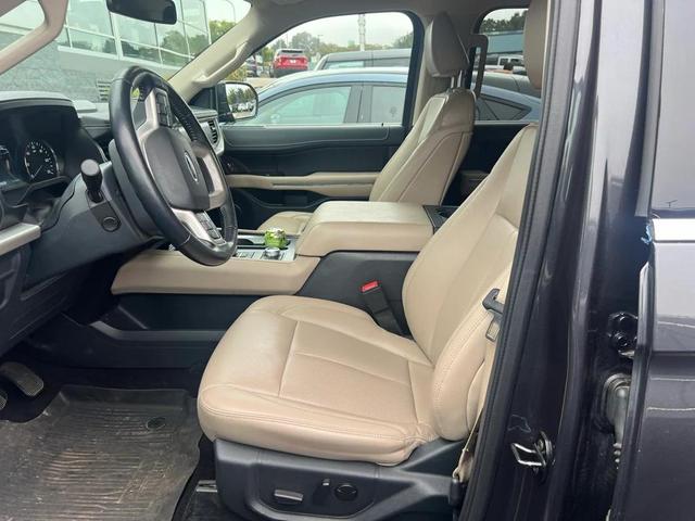 Photo of 2022 Dark Matter Metallic Ford Expedition