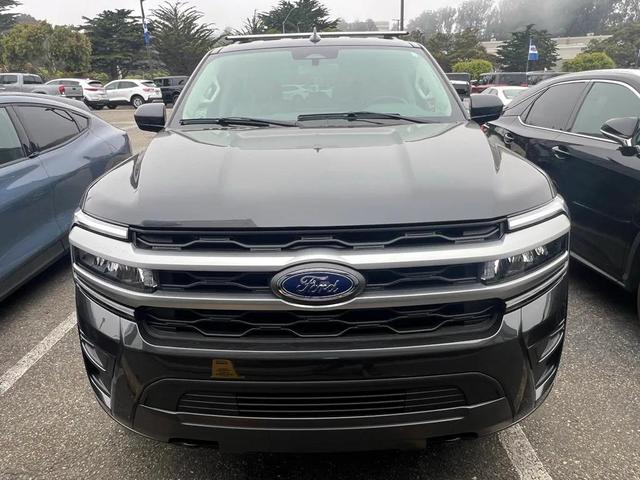 Photo of 2022 Dark Matter Metallic Ford Expedition