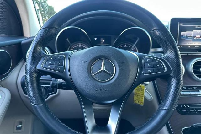 Photo of 2019 Polar White Mercedes-Benz GLC 300