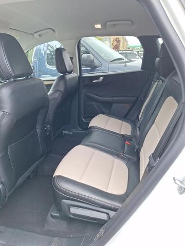 Photo of 2022 Star White Tri-Coat Ford Escape