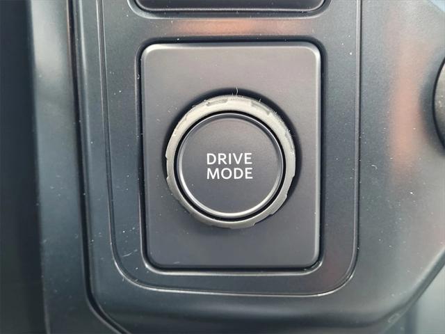 Photo of 2025 Oxford White Ford F-150